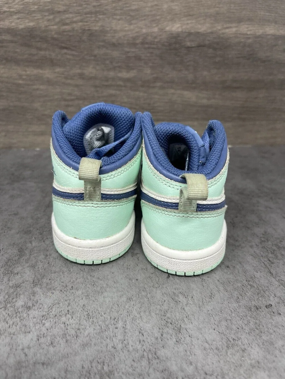 Air Jordan 1 Mid Blue Mint Green Sneakers Kids Size 8C Toddler Nike Retro